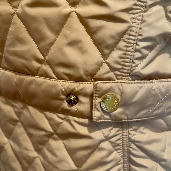 Lilly Pulitzer Getaway Quilted Vest in Almond - Picture 7 of 8